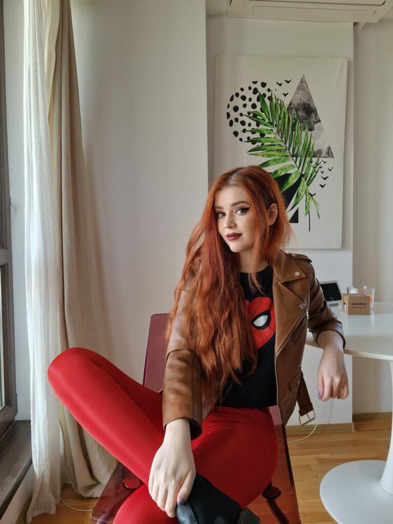 Reddysh's Mary Jane cosplay