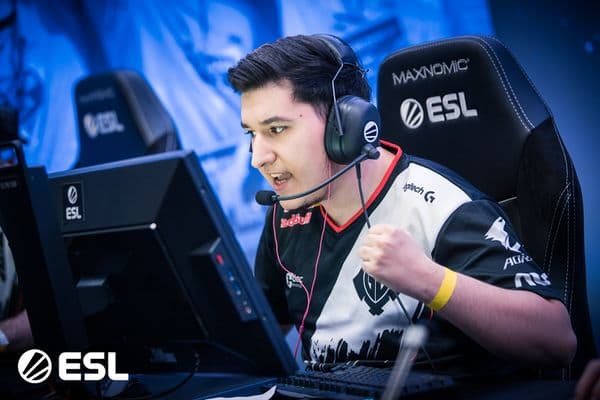 <em>G2 nexa in game. Photo via ESL.</em>