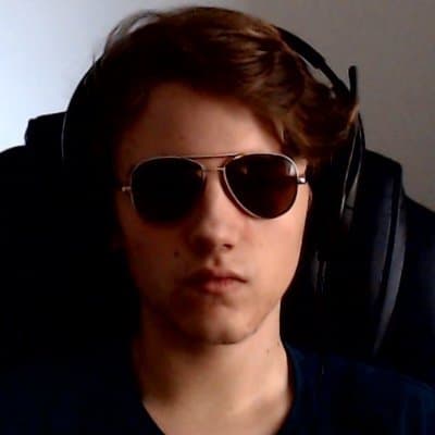 15-year-old Gaby is the youngest Hearthstone Masters Tour Champion cover image