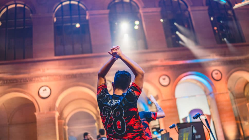 FaZe Clan vence e segue na liderança do BR6 cover image