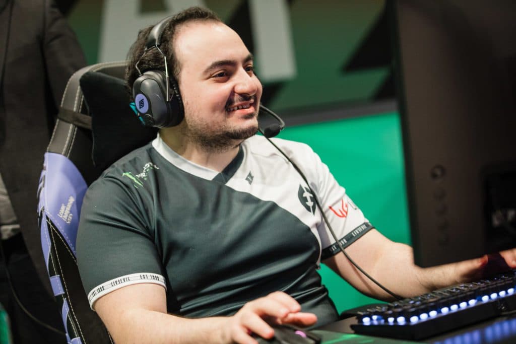 Midlaner da Evil Geniuses Jiizuke, foi fundamental no Akali no último sábado. Foto: ESPAT