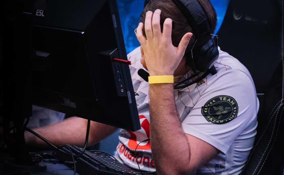 O monitor ou tela deve estar a pelo menos 45 centímetros de distância de você. Crédito da imagem: Razer