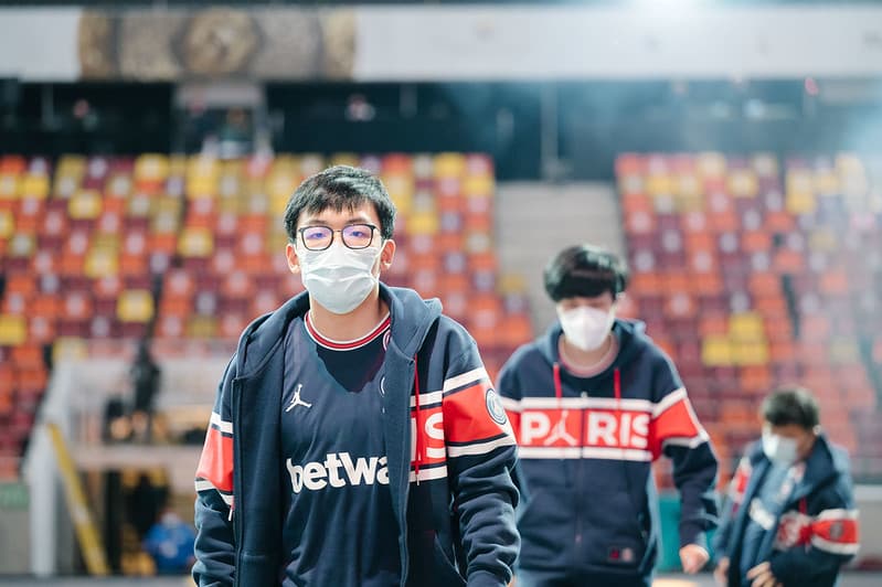 TI10 Final Boss Determined! PSG.LGD earn the first Grand Finals slot! cover image