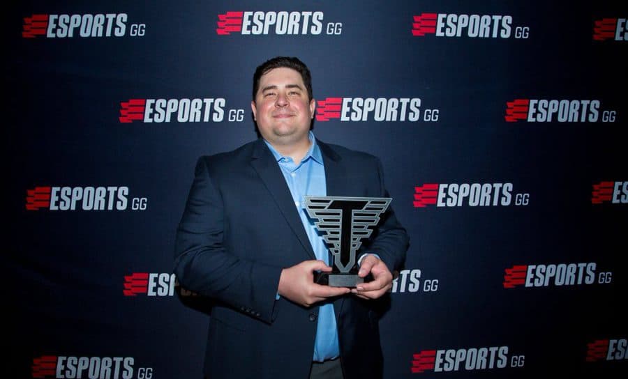 100Thieves wins the Best Team of the Year at the Tempest Awards cover image