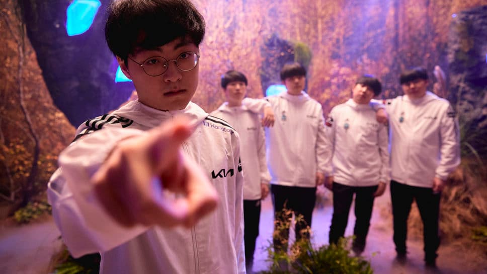 Why DWG KIA vs. T1 might be the most pivotal series in LoL history cover image