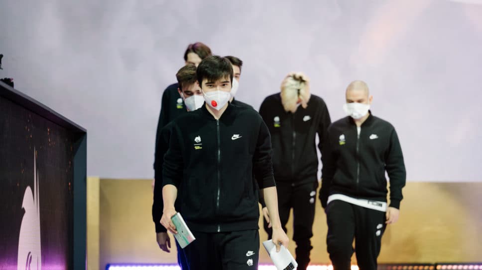 Team Spirit besiegt iG und setzt seinen Weg zur Größe beim TI10 fort cover image