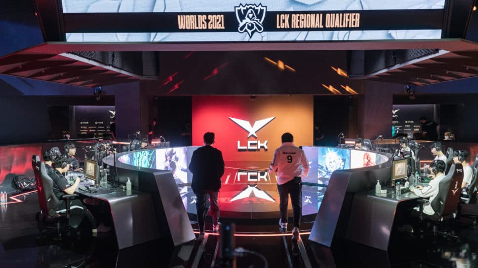 LCK-LPL offseason update: Superteams form, stars on the move cover image