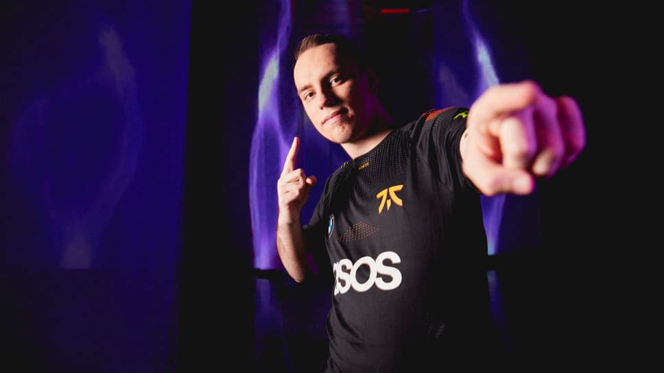 Valorant Champions Day 1 Recap: Fnatic win nailbiter, VS and Vikings roll on cover image