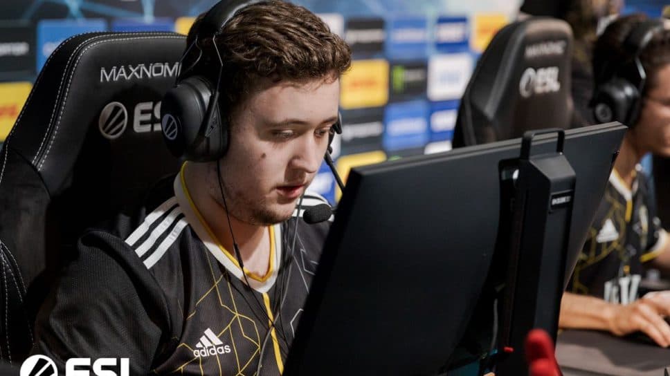 Zywoo CS:GO Crosshair and viewmodel settings cover image