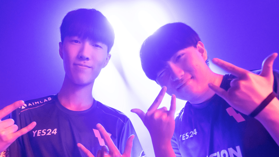 DRX BuZz on the Chamber switch: “I’m able to taunt the enemy, make myself a target for my own chess piece and control the play” cover image