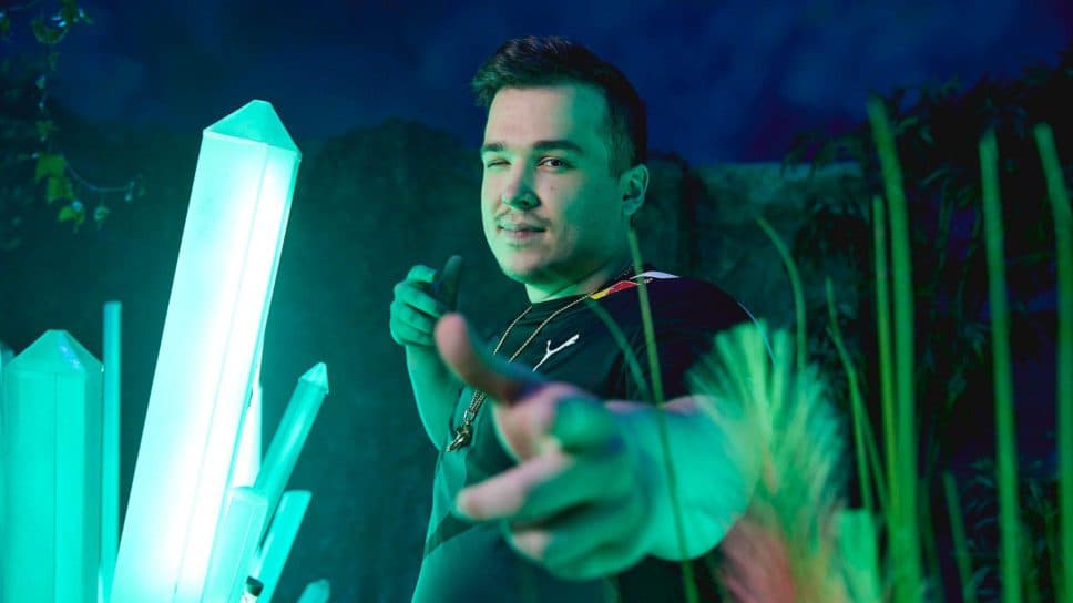 C9 Vanity: “I’m just happy doing something that I love for my job.” cover image