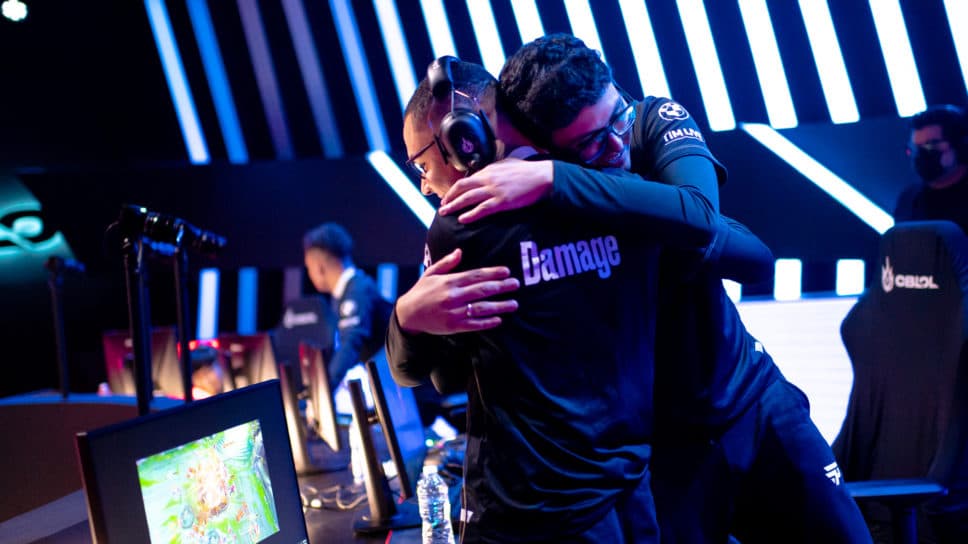 CBLOL: paiN atropela KaBum! e se garante na final cover image