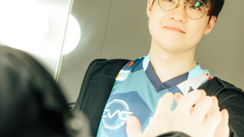 DFM Steal: “It’s been forever since we played in front of an audience, I do believe being in front of a crowd does make us slightly better” cover image