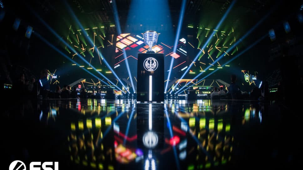 ESL One Stockholm Day 1: Cosplays, heartbreak, and incredible plays as crowds return to Dota 2 tournaments cover image