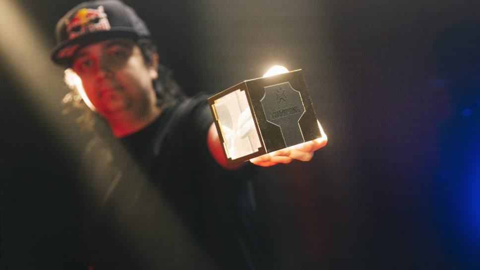 cNed fala do ponto crítico de sua carreira no Valorant e sobre as mudanças recentes em Jett cover image