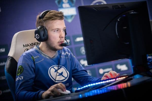 EG Cr1t-: “You gotta treat your opponents with respect but you gotta believe you can win every game” cover image