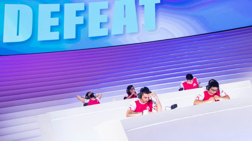 Icons 2022: Omegha é eliminada depois de perder para Flash Wolves cover image