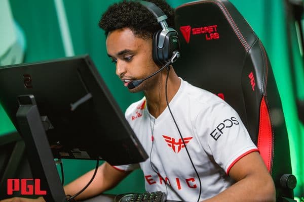 Heroic bench refrezh; player explores new opportunities cover image