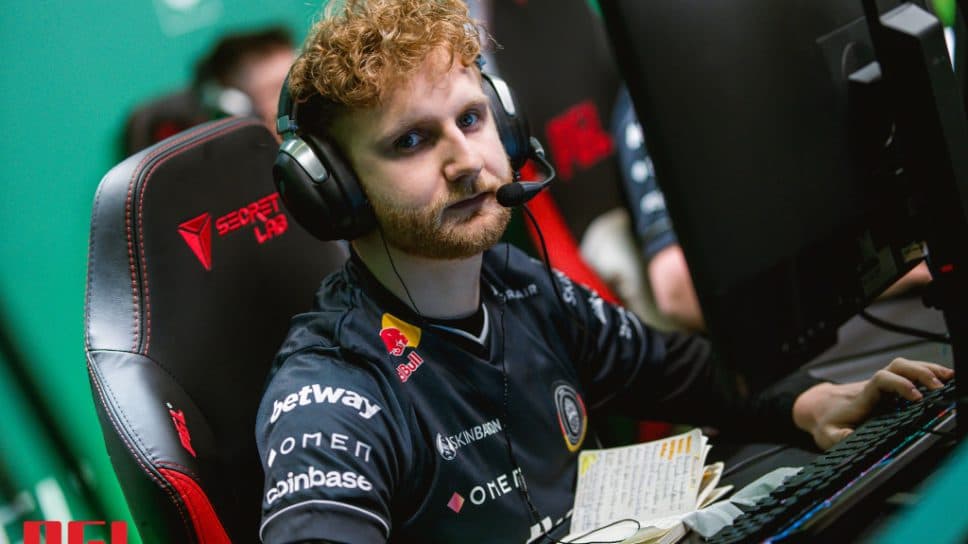 Rumours indicates that syrsoN will be moved to BIG’s bench cover image