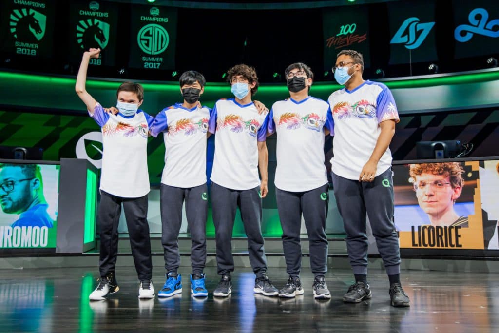 <em>FlyQuest celebrating victory over Golden Guardians. Photo by: Chris Bet/Riot Games via ESPAT</em>