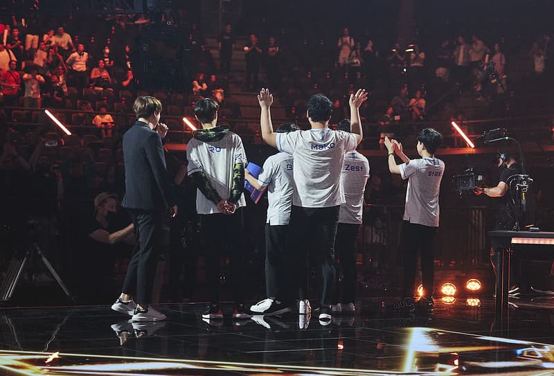 DRX after win over FPX: “We’ve been able to play in front of fans in Korea but not abroad so it was a dream come true.” cover image