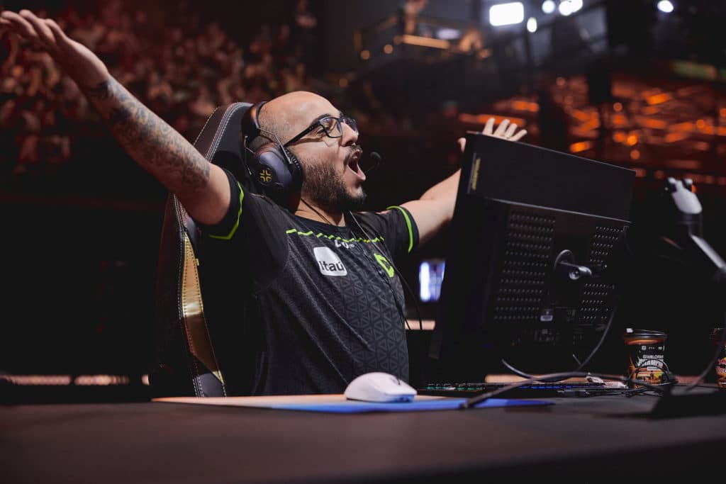 Gustavo "Sacy" Rossi, then playing for LOUD, reacts with excitement onstage at the VALORANT Champions 2022 Istanbul Grand Finals on September 18, 2022 in Istanbul, Turkey. (<a href="https://www.flickr.com/photos/valorantesports/52366913753/" target="_blank" rel="noreferrer noopener nofollow">Photo by Lance Skundrich/Riot Games</a>)