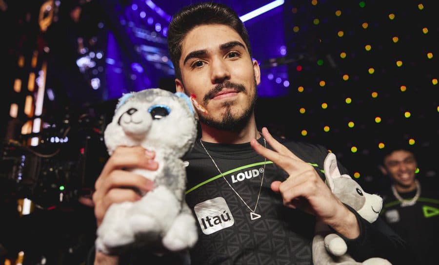 LOUD aspas Valorant crosshair settings and Video settings cover image