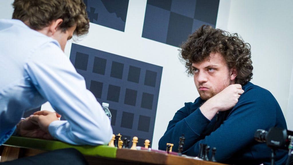 Magnus Carlsen drops a cryptic message after losing undefeated streak to  Hans Niemann