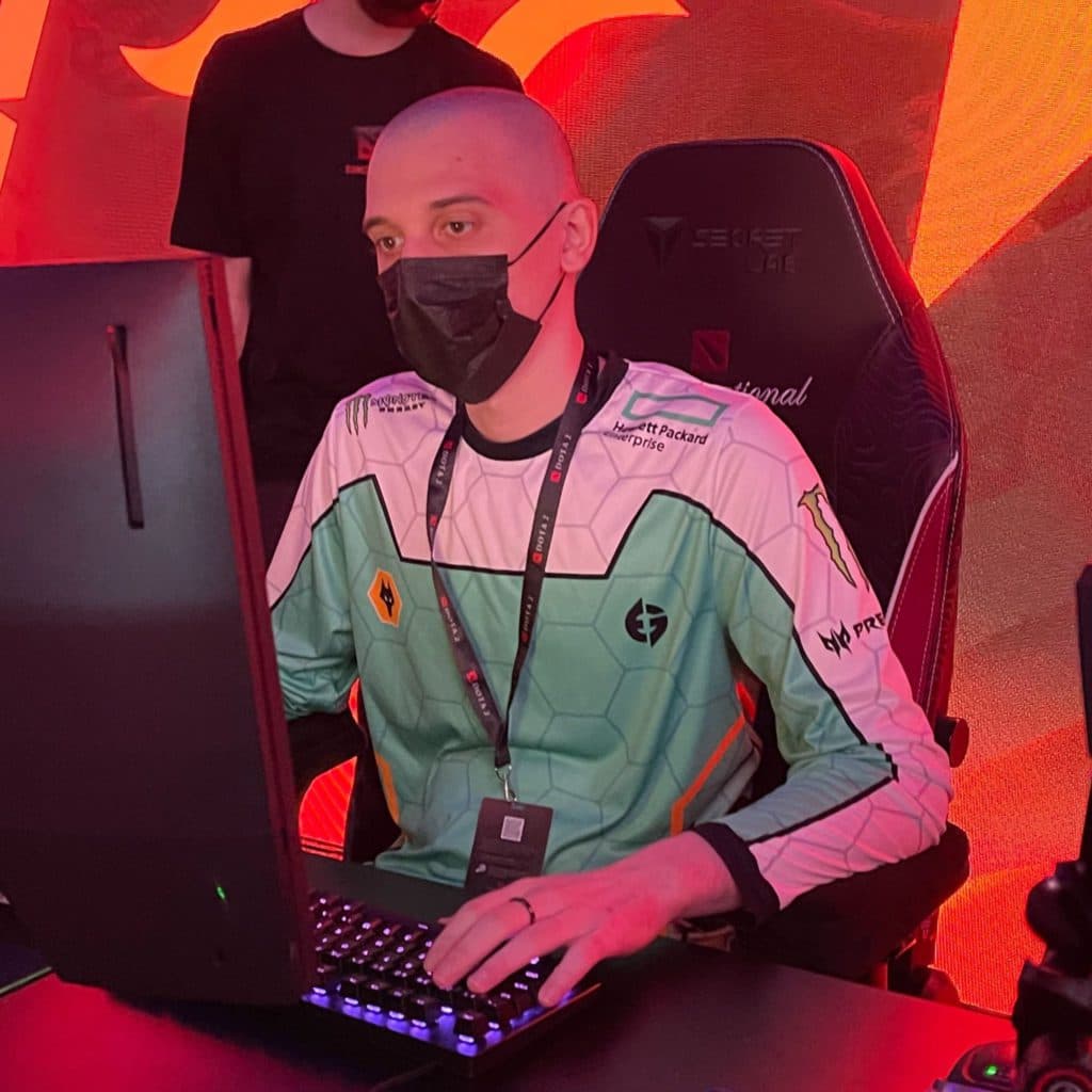 Bald RTZ. Image Credit: <a href="https://twitter.com/EvilGeniuses" target="_blank" rel="noreferrer noopener nofollow">Evil Geniuses.</a>