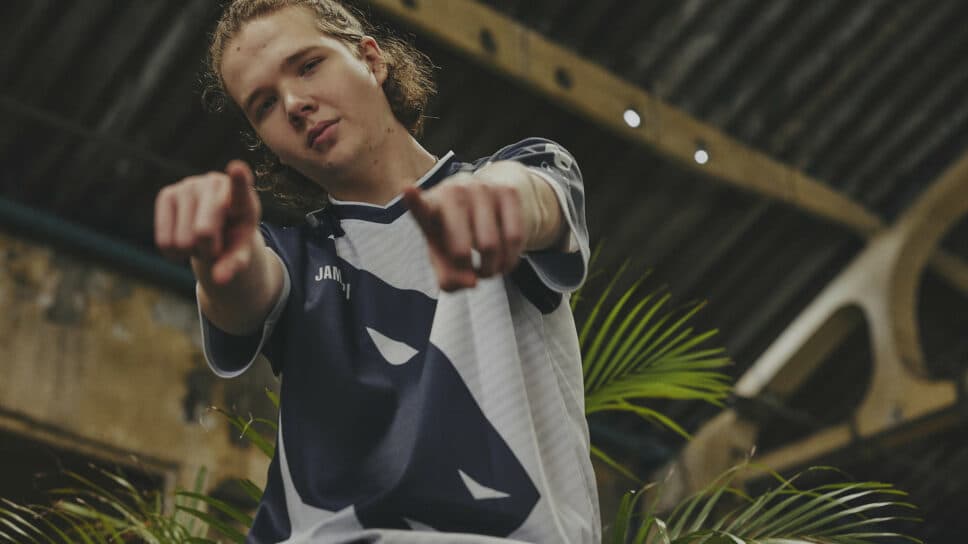 TL Jamppi VALORANT settings and crosshair code cover image