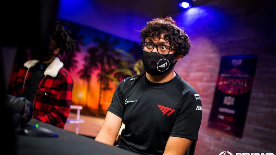 T1 drops GOAT MkLeo, Smash community stunned and concerned cover image