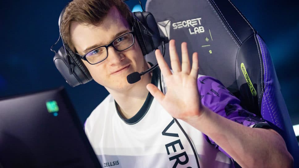 Zellsis Valorant crosshair and video settings cover image