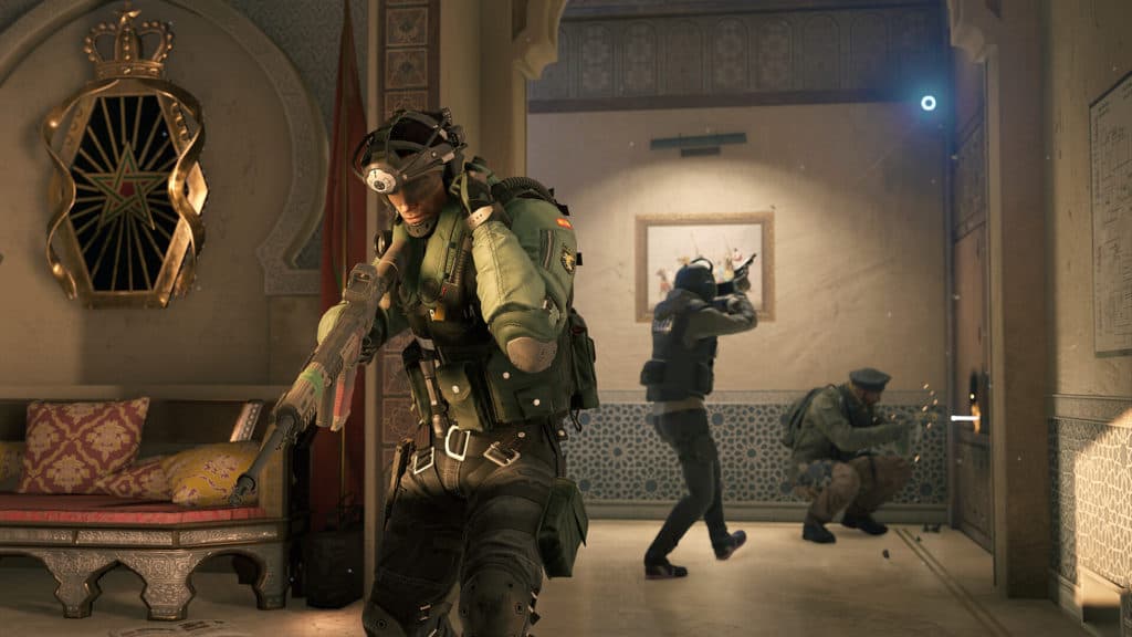 Rainbow Six Siege allows crossplay and cross-platform play.