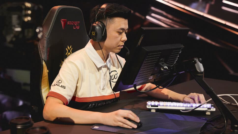 Derrek’s VALORANT crosshair and keybind settings cover image