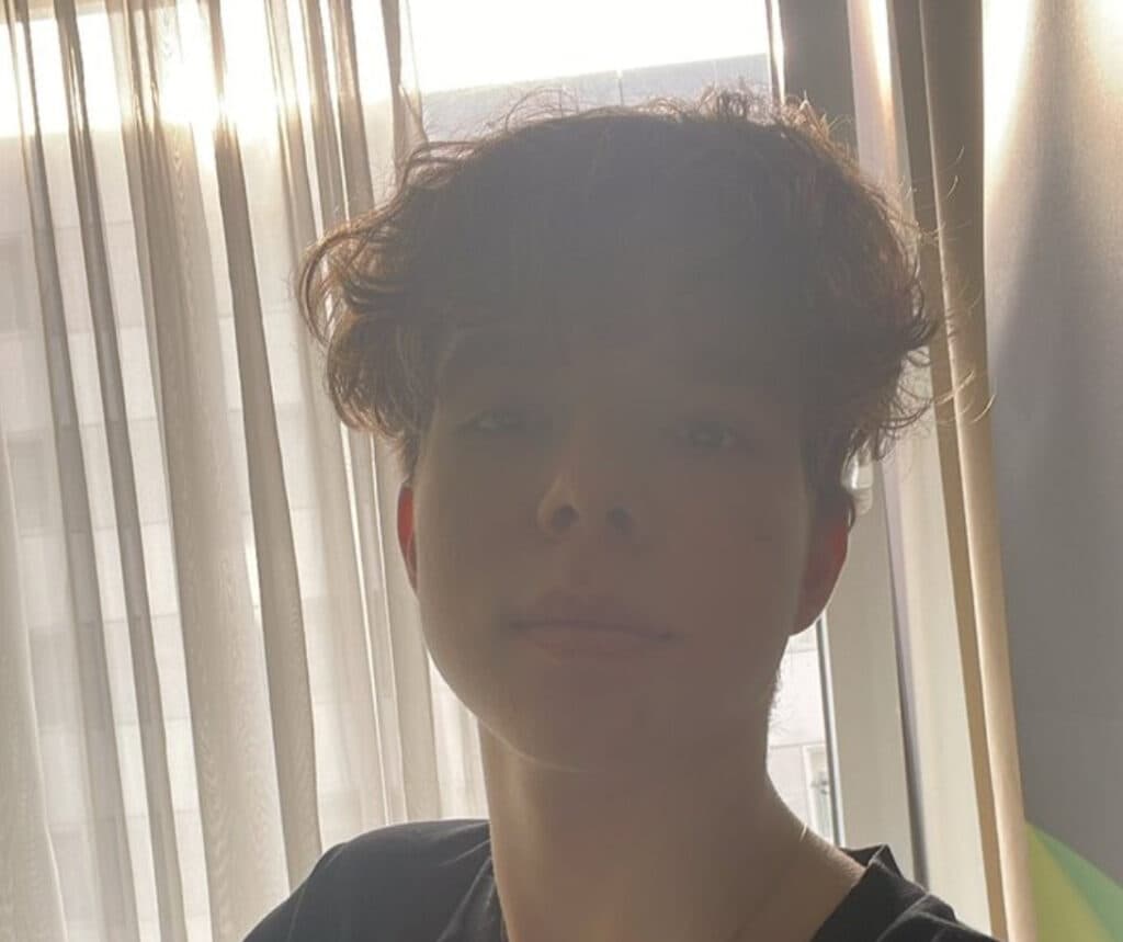 NAVI Junior Headtr1ck