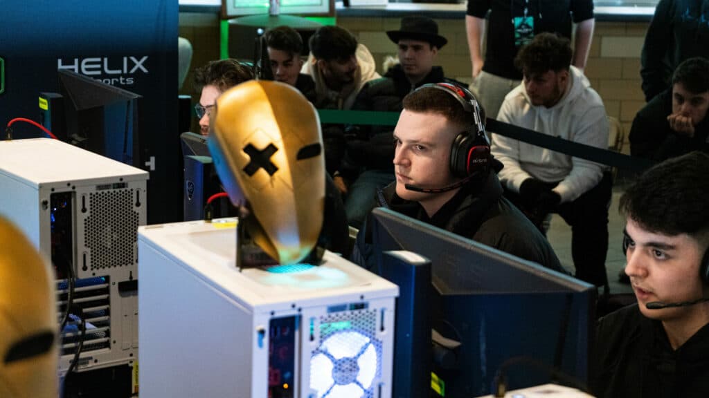 Fame (middle) and ReeaL (right) are both official substitute players for the Minnesota ROKKR. Photo via Ant Stonelake.