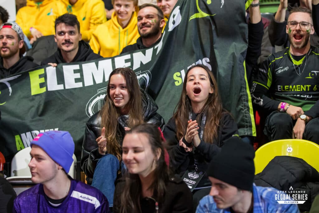 Element 6 fans in London (Photo EA/Joe Brady)