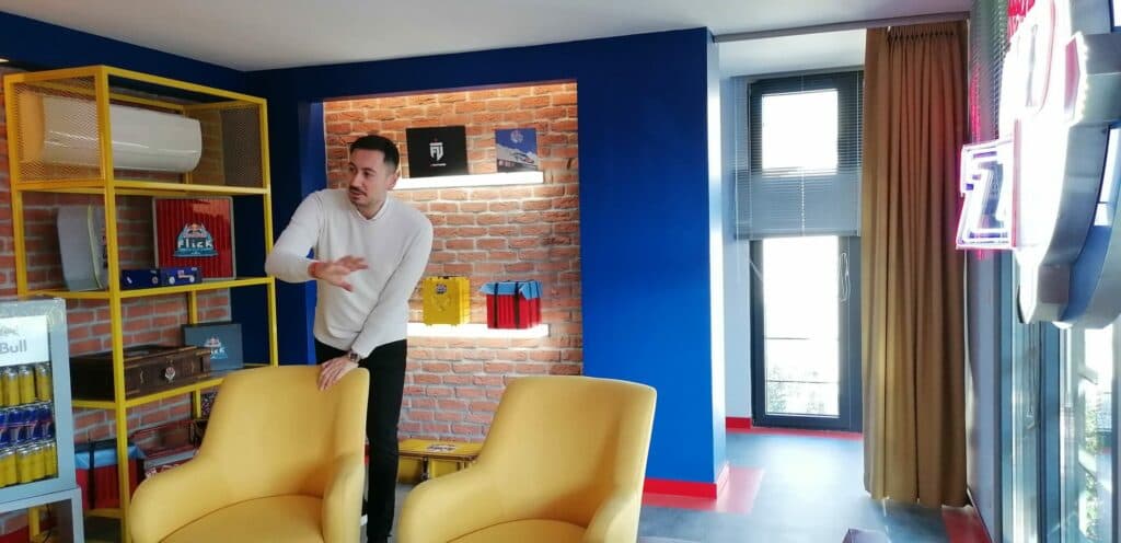 Cesur Sunnetcıoglu in FUT House's Red Bull Gamer Zone (Image via esports.gg)