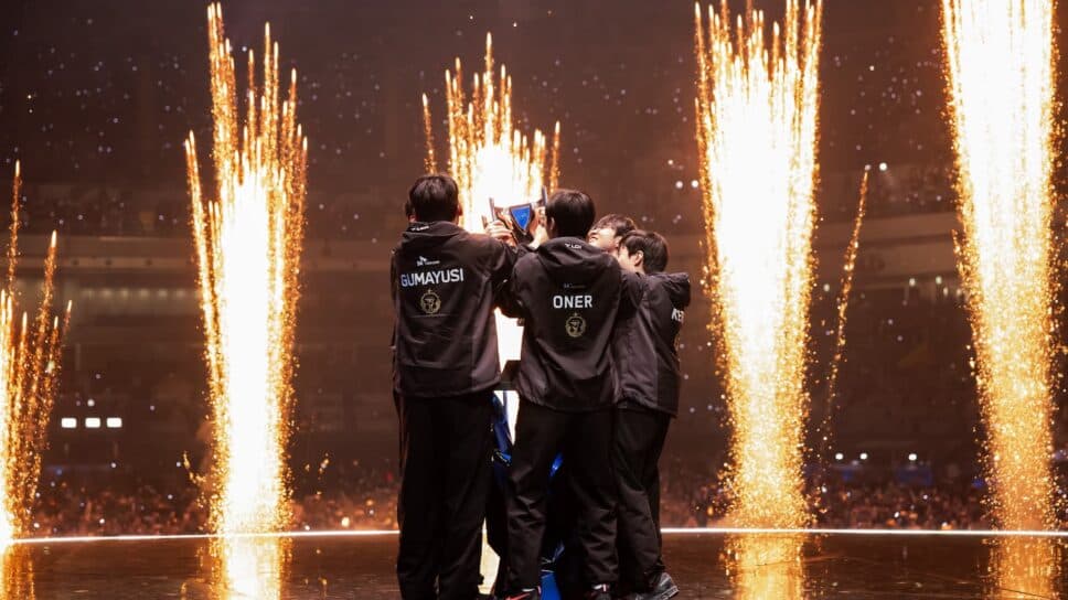 Faker makes it 4 as T1 sweeps WBG in the Worlds 2023 Finals cover image