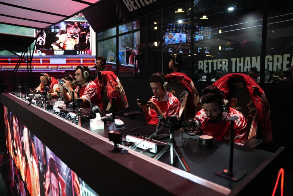 Bigetron Sons during the M5 World Championship Group Stage. (Image via Moonton)