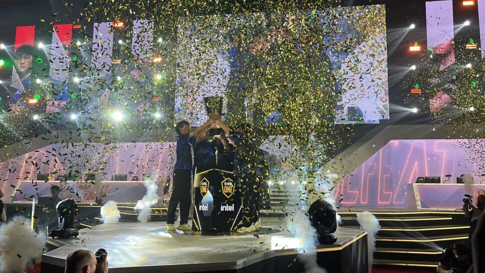 Azure Ray reverse sweeps Gaimin Gladiators in ESL One KL Grand Final cover image