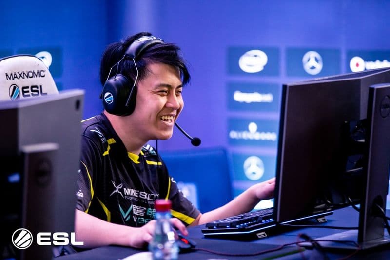 JT- used to play for Mineski in the Southeast Asia region. (Photo via Bart Oerbekke / ESL)