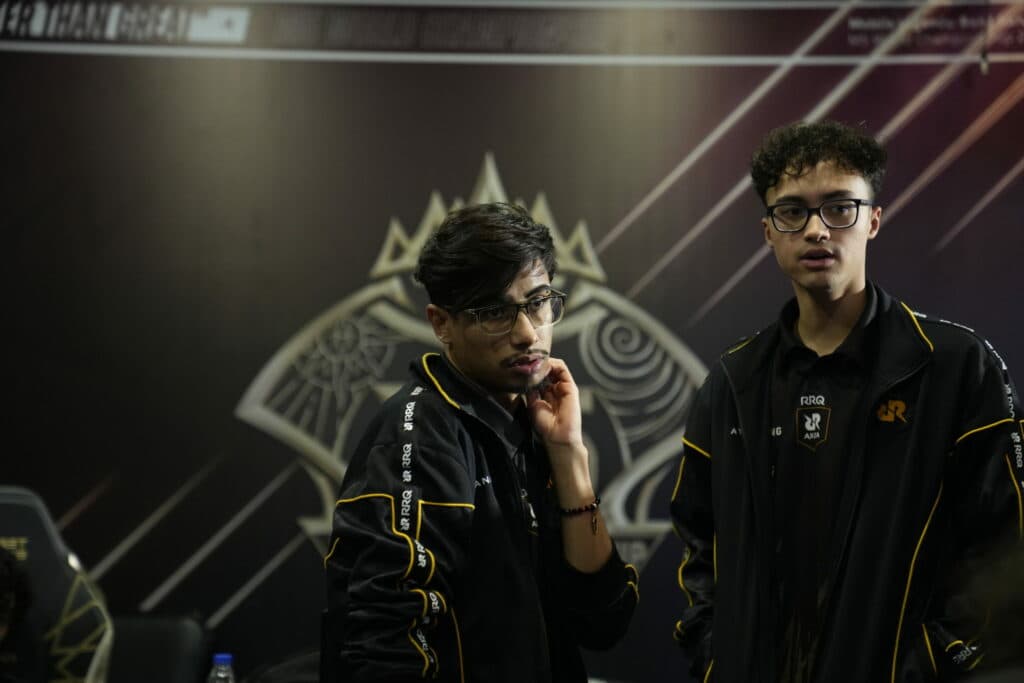 RRQ Akira during the M5 World Championship Group Stage. (Image via Moonton)