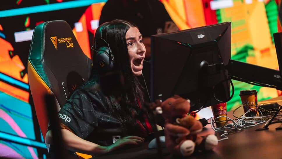 “That is my ride-or-die best friend,” SR alexis expresses her love for meL after championship victory cover image