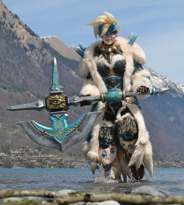 Mimschu in Goss Harag armor (image via u/Low_Conclusion5226 on Reddit)