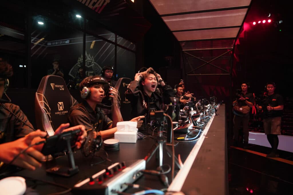 Malaysian team, HomeBois, competing at the M5 World Championship.<br>(Photo via Moonton)