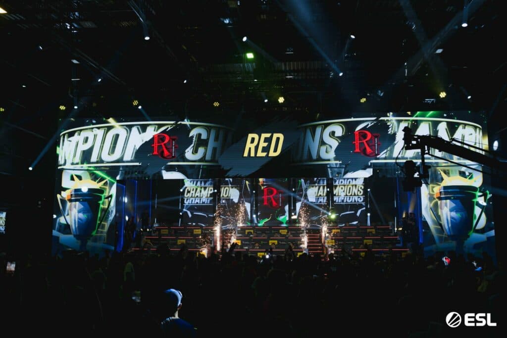 Reverse Red overcame the other teams (Image via ESL)