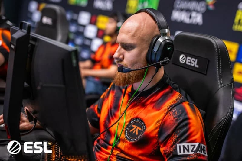 Players come and go, but KRIMZ has been on Fnatic's active roster since 2016 (Image via ESL)