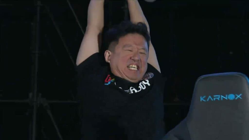 X Gear Brook ET wins the KOF XV tournament (Image via Evo Japan on X)