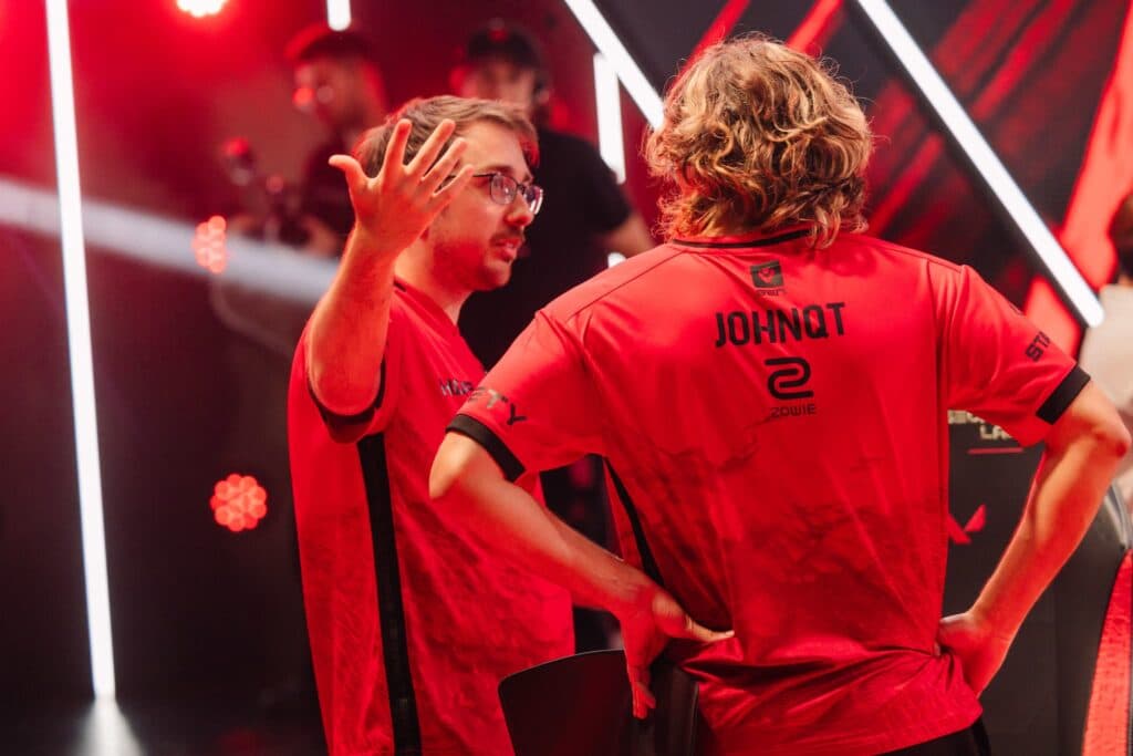 Coach Kaplan and IGL johnqt speak on stage after SEN's elmination (Photo by Colin Young-Wolff/Riot Games)